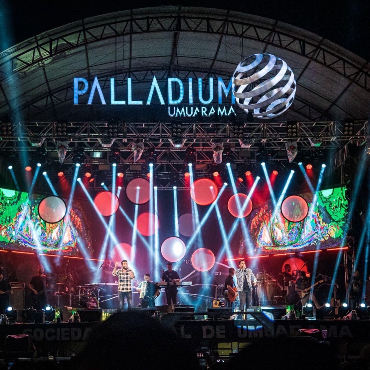 A Arena Palladium é o palco principal da 47° Edição da Expo Umuarama e já recebeu as apresentações dos cantores Gusttavo Lima e Henrique e Juliano